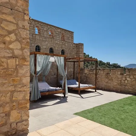 Nyaraló Sun Castle Sella